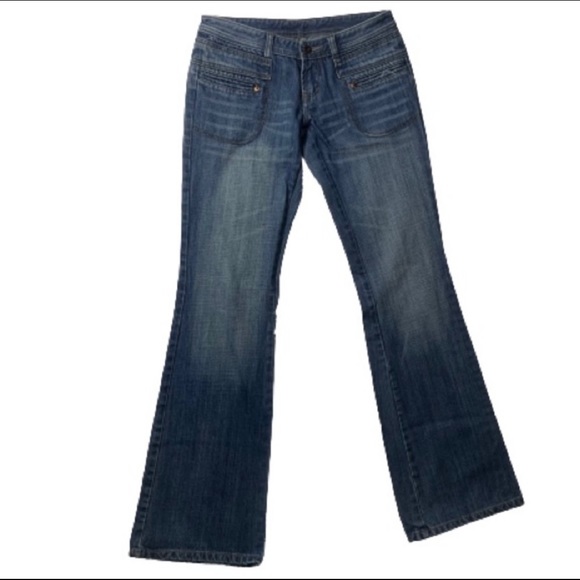 I really love this jeans, but is not my size 😳 - Picture 3 of 13